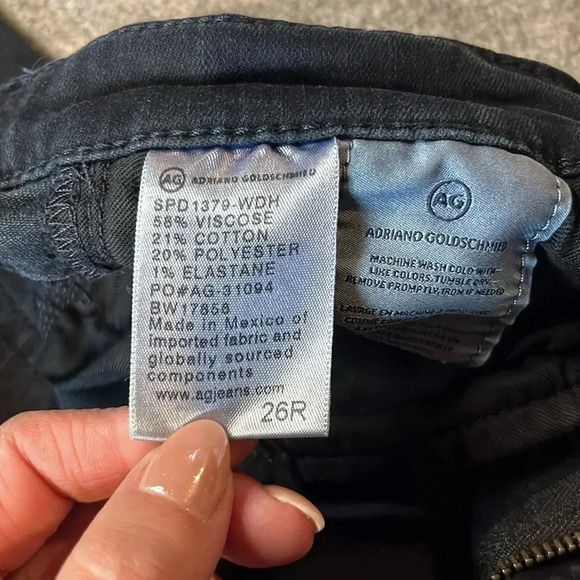 AG The  Farrah Skinny, High Rise Skinny. 26R. Super Soft!! - Picture 7 of 11